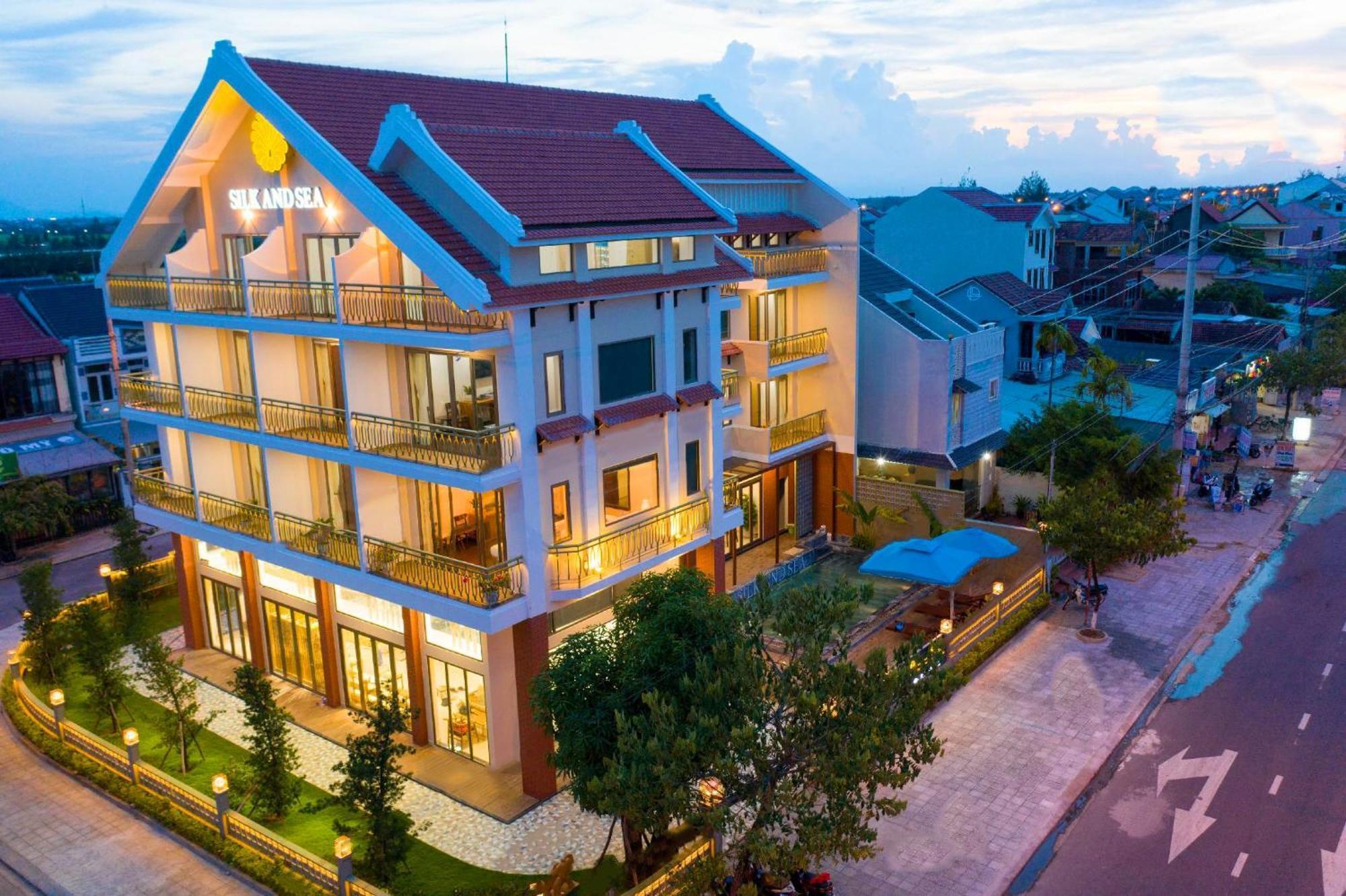 Silk And Sea Hotel Tan Thanh Exterior photo